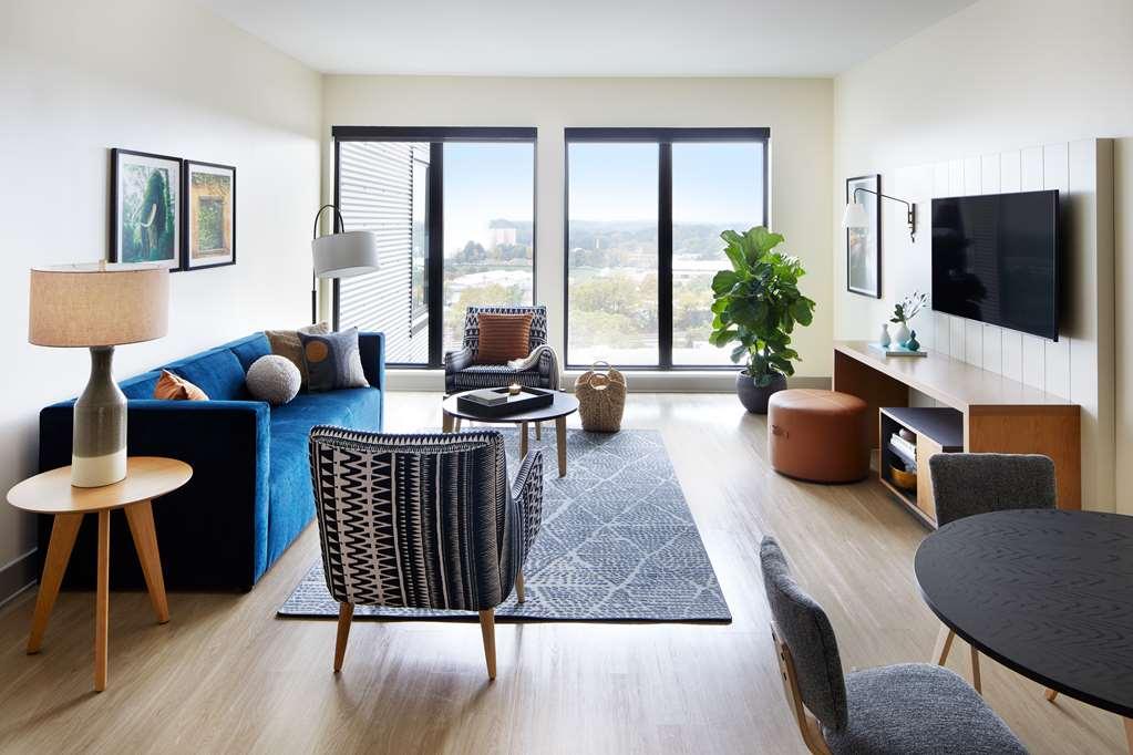 Sentral West Midtown At Star Metals Atlanta Room photo